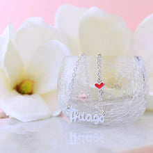 Cargar imagen en el visor de la galería, Collar personalizado con corazon y resina