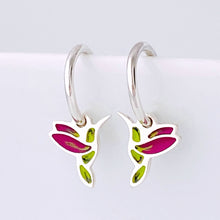 Cargar imagen en el visor de la galería, Argollas con dije mini