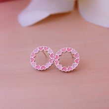 Cargar imagen en el visor de la galería, Zarcillos aro de corazones esmaltados