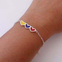 Cargar imagen en el visor de la galería, Pulsera corazones tricolor