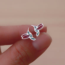 Cargar imagen en el visor de la galería, Zarcillos mini colibríes
