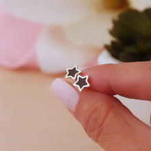 Cargar imagen en el visor de la galería, Zarcillos mini estrellas
