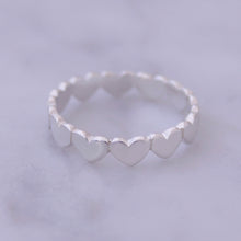 Cargar imagen en el visor de la galería, Anillo corazones