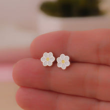 Cargar imagen en el visor de la galería, Zarcillos mini margaritas