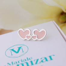 Cargar imagen en el visor de la galería, Zarcillos corazón doble