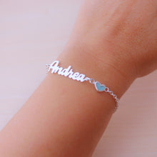 Cargar imagen en el visor de la galería, Pulsera personalizada con dije pequeño
